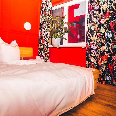 Happy End Hotel Мюнхен Экстерьер фото